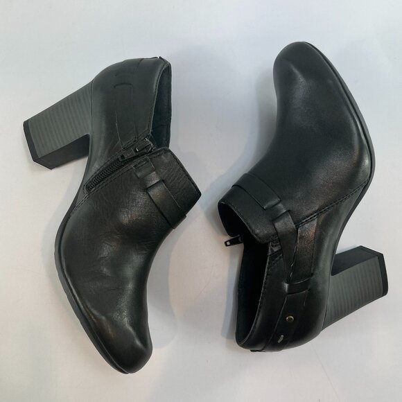 Clarks Bendables Leather Zip Ankle Booties - Picture 10 of 16